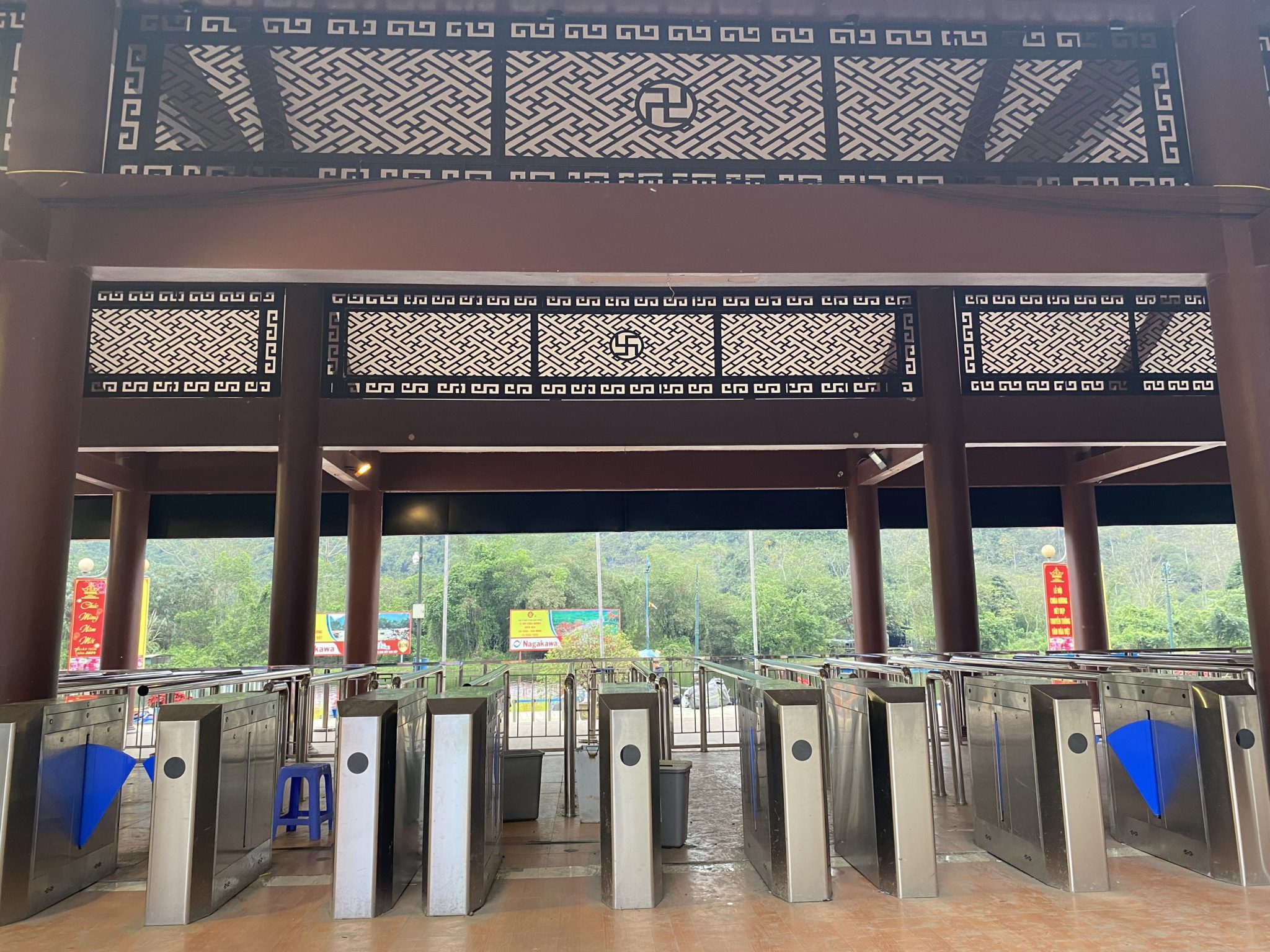 Triển khai giải pháp quản lý và vận hành vé thắng cảnh hiện đại tại Chùa Hương